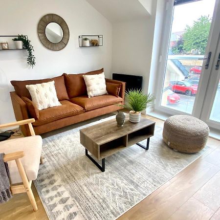 Modern 2 Bed Apartment/Free Parking/Near City/Self-Check In Handsworth Exterior photo