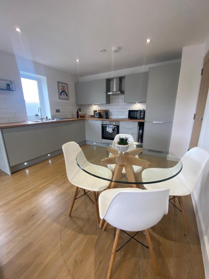 Modern 2 Bed Apartment/Free Parking/Near City/Self-Check In Handsworth Exterior photo