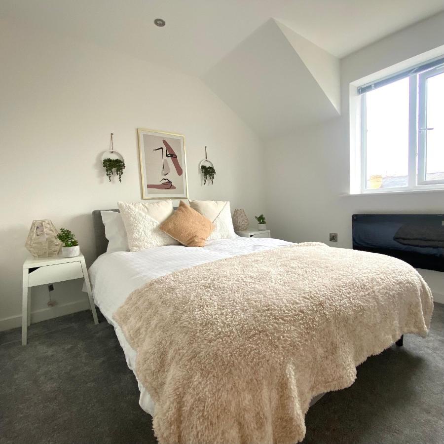 Modern 2 Bed Apartment/Free Parking/Near City/Self-Check In Handsworth Exterior photo